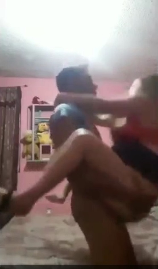 رافع مراته علي زبه ومكيفها جامد اوي بصراحة – سكس عربي ساخن جداً