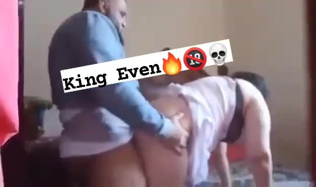 فلاحة بتاخد زب جارها كامل على سرير جوزها وتتفضح